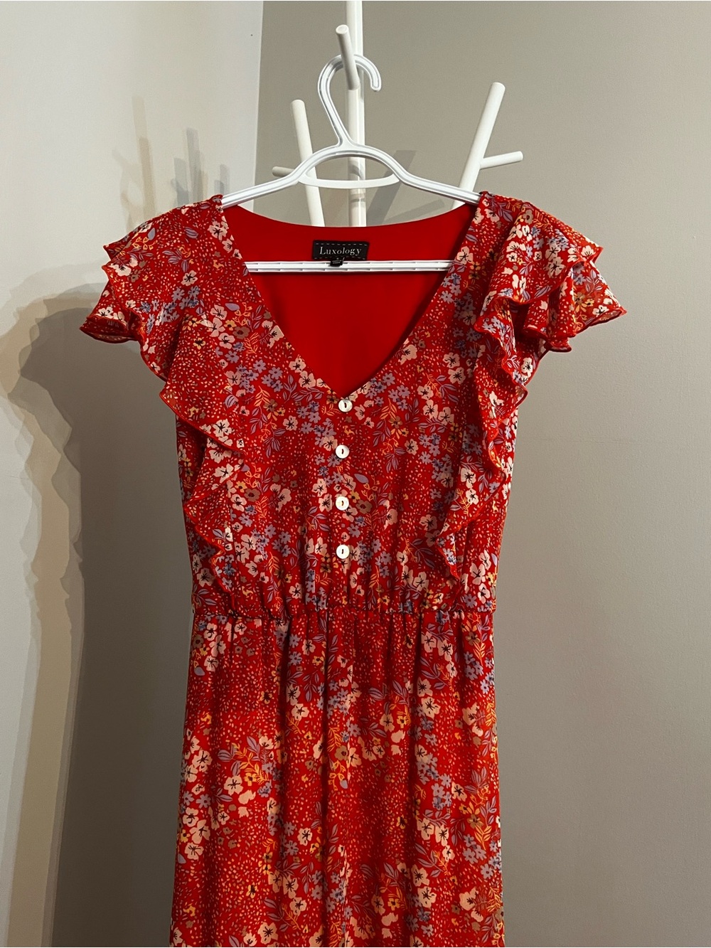Luxology Red V-Neck Floral Top with Button Detail - Picture 7 of 11